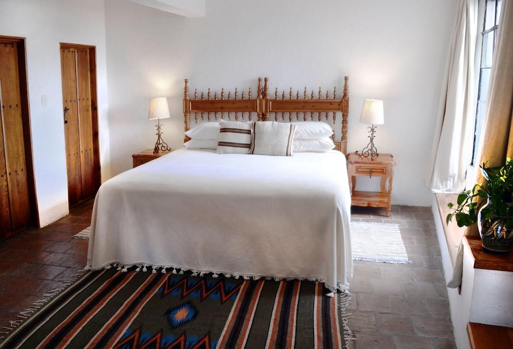 Hotel Los Arcos Taxco de Alarcon Exterior photo