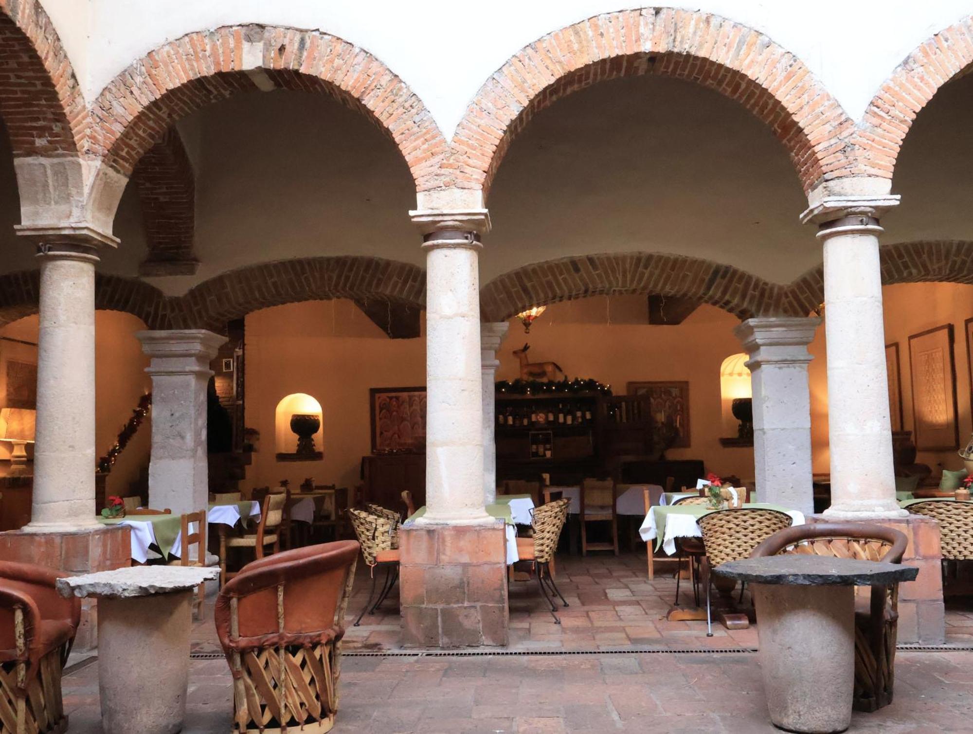Hotel Los Arcos Taxco de Alarcon Exterior photo
